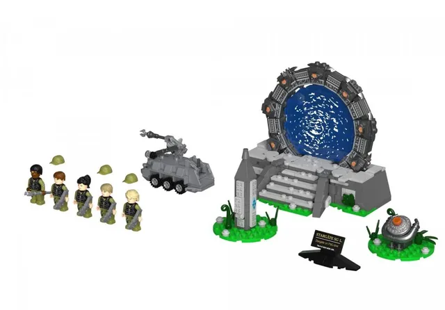 bluebrixx-pro-108211-stargate-auf-planet-diorama-set-665-teile-mit-5-minifiguren image 1